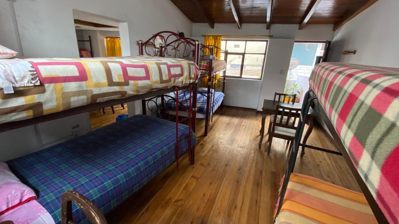 Hostal La Guayunga Rooftop กีโต ภายนอก รูปภาพ