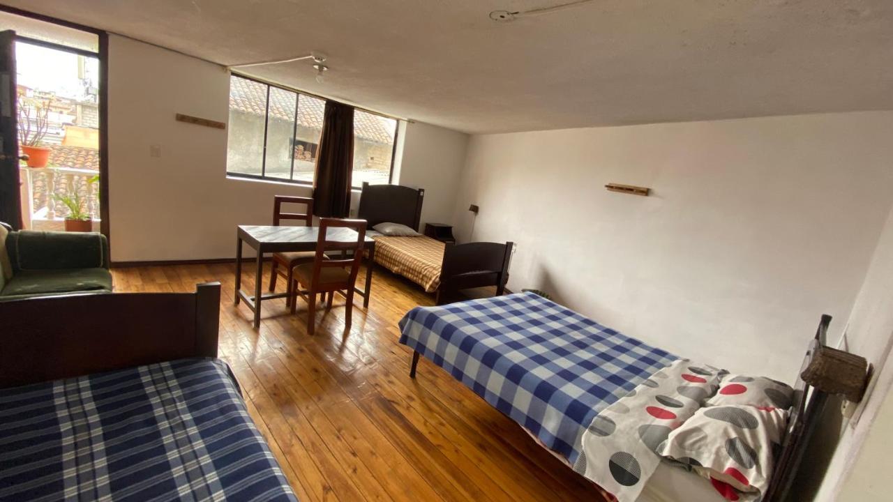 Hostal La Guayunga Rooftop กีโต ภายนอก รูปภาพ