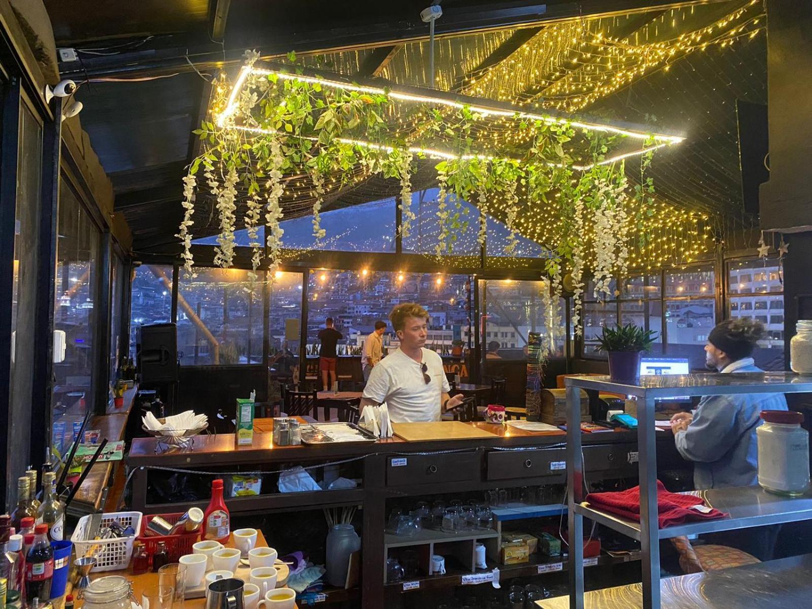 Hostal La Guayunga Rooftop กีโต ภายนอก รูปภาพ